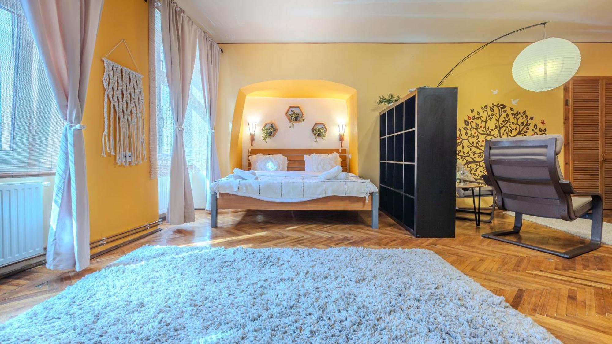Appartamento Tree House-Old Town Braşov Esterno foto